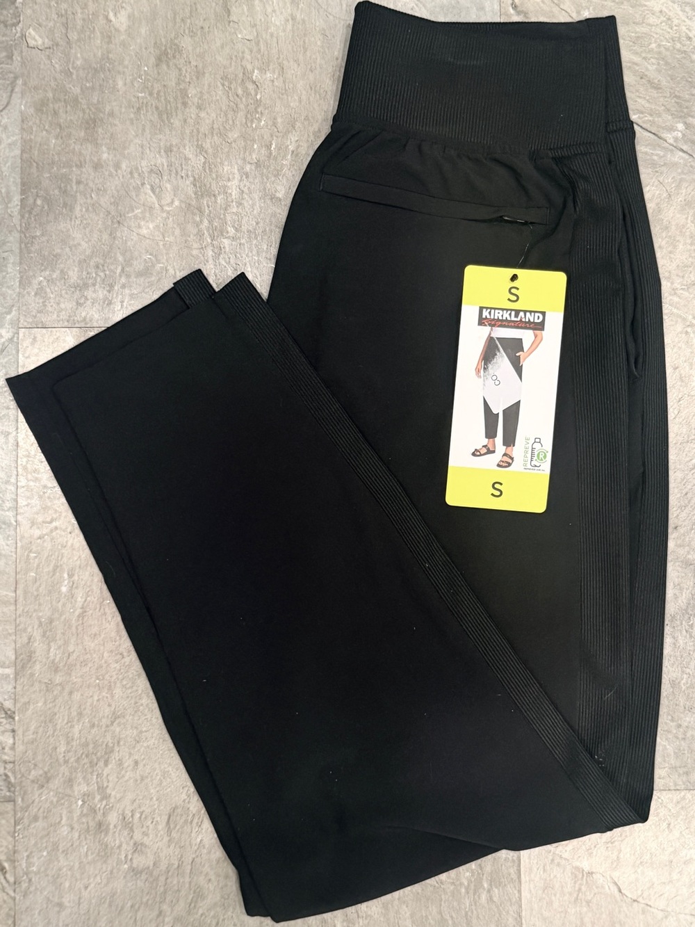 NWT Kirkland Signature Black Ankle Pants Size Small